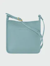 Bandolera pequeña Longchamp modelo Le Foulonné S, color verde oliva, con correa ajustable y cierre superior.