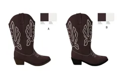 Botas estilo cowboy de caña media con diseño bordado en contraste, punta definida y taco cuadrado. Presentan un acabado en tono chocolate con costuras decorativas claras.