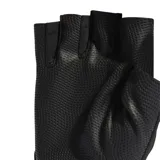 Guantes deportivos Adidas sin dedos, diseñados para entrenamiento. Presentan una palma texturizada para mayor agarre y un cierre de velcro ajustable en la muñeca con el logo de la marca.