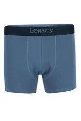 Boxer de algodón color azul con cintura elástica oscura y el nombre de la marca impreso.