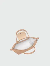 Bolso tote Longchamp modelo Le Pliage One en tamaño mediano, color bordó, con diseño minimalista, cierre superior y doble asa de mano.