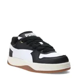 Championes Puma modelo Park Luna, con diseño urbano inspirado en el skate. Presentan una capellada blanca con el icónico formstrip de la marca en color negro, cordones gruesos, entresuela en tono crema y suela de goma color caramelo.