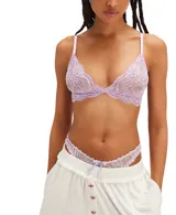 Bralette de encaje color lila con diseño floral, breteles finos ajustables y terminaciones festoneadas.