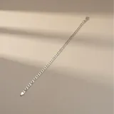 Pulsera de eslabones tipo grumet fabricada en plata 925, con cierre de mosquetón.