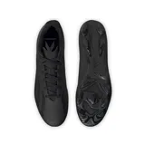 Championes de fútbol Adidas modelo X Crazyfast 4 FxG, diseño monocromático en color negro con acabado mate y detalles texturizados en los laterales. Cuenta con suela de tapones versátiles para diferentes tipos de terreno.
