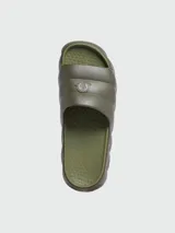 Sandalias tipo slide Moncler modelo Lilo, confeccionadas en material EVA con diseño acolchado y logo de la marca grabado en la banda superior. Presentan una plantilla texturizada antideslizante.