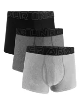 Pack de tres boxers Under Armour con cintura elástica con logo de la marca. El conjunto incluye un modelo negro y dos modelos en gris melange, confeccionados con tejido técnico de secado rápido y ajuste ergonómico.