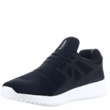 Championes urbanos Topper modelo Mamba, color negro con suela blanca. Presentan un diseño de tejido transpirable con refuerzos laterales sintéticos y cierre con cordones.