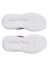 Championes de running Under Armour Phade RN 3, color fucsia con suela blanca y logo lateral en gris oscuro. Parte superior de malla ligera y transpirable, con entresuela de EVA.