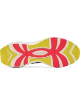 Championes Under Armour modelo Aura Ripstop, con parte superior tridimensional de material ripstop ultrarresistente. Cuenta con amortiguación reactiva UA HOVR para retorno de energía y suela de goma con ranuras de flexión para mayor tracción.