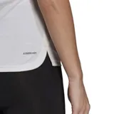 Musculosa deportiva Adidas de corte racerback, color blanco, con logo pequeño en el pecho. Confeccionada en tejido técnico transpirable.