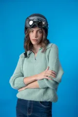 Sweater marrón de lana mohair y acrílico, con cuello polo vintage.