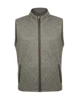 Chaleco de hombre de tejido tipo tweed o jaspeado en tonos grises y verdes, con cuello alto y cierre frontal completo. Presenta bolsillos laterales con ribete oscuro.