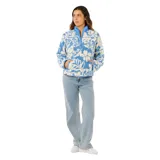 Buzo de polar con cierre frontal parcial, cuello alto y estampado floral en tonos celeste y blanco.