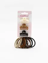 Pack de accesorios para el pelo que incluye tres pinzas tipo garra en colores beige, marrón y negro, y doce coleros elásticos en tonos neutros como beige, marrón claro, marrón oscuro y negro.