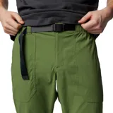 Pantalón Columbia Landroamer de corte recto, color verde oliva, con bolsillos laterales tipo cargo y rodillas articuladas. Confeccionado en tejido ripstop resistente con acabado repelente al agua y a las manchas.