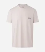 Remera deportiva de corte regular confeccionada en poliamida con tecnología dry, cuello redondo y manga corta. Presenta estampa lettering pequeña en el pecho.