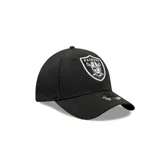 Gorra New Era negra con logo bordado de los Las Vegas Raiders en blanco.