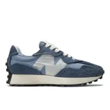Championes New Balance 327 unisex, color azul con detalles en blanco y suela color crema.