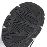 Championes urbanos Adidas modelo Crazy Chaos 2000, color negro con detalles en blanco. Presentan una combinación de malla y revestimientos sintéticos, con las icónicas tres tiras laterales y entresuela con tecnología Cloudfoam para mayor amortiguación.