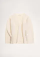 Cardigan de punto con efecto pelo, escote en pico y cierre frontal de botones. Presenta un diseño recto de manga larga con puños acanalados en color rojo contrastante.