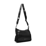 Bandolera color beige con correa ancha ajustable en color negro. Tiene un bolsillo frontal con cierre y dos bolsillos laterales con cierre.
