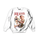 Buzo de cuello redondo en color blanco, con estampado gráfico frontal que presenta al artista Jere Klein en múltiples poses con estilo urbano.