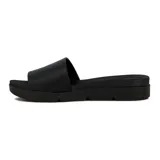 Sandalia Beira Rio de mujer, color negro, tipo chinela con tira ancha y suela plana con plataforma ligera.