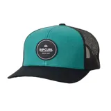 Gorra de visera curva Rip Curl, con paneles frontales color verde esmeralda, paneles traseros de rejilla negra, visera negra y logo de la marca bordado en el frente.