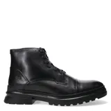 Botas de cuero negro con cordones, diseño acordonado y suela de goma robusta con relieve.