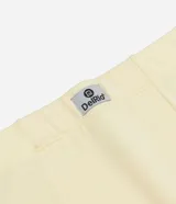 Calzoncillo bóxer blanco de algodón con cintura elástica y logo de la marca Del Rio en el centro.