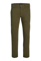 Pantalón de gabardina color verde oliva, corte recto, con cinco bolsillos y cierre de cremallera.