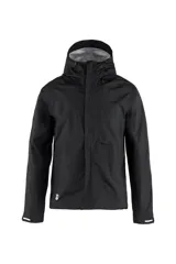 Campera impermeable negra con capucha ajustable, cierre frontal con solapa y bolsillos laterales con cierre.