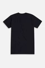 Remera de hombre Mistral de corte regular, manga corta y cuello redondo, confeccionada en algodón. Presenta un diseño liso con un sutil estampado tonal en el pecho.