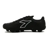 Championes de fútbol Diadora Capri, color negro con logo en blanco.