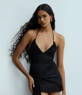 Body Blue Steel de tul negro con diseño halter, escote fruncido y tiras para anudar al cuello.