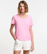 Blusa de algodón de manga corta y cuello en V, de diseño liso en color tostado.