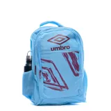 Mochila Umbro modelo Bloop, color celeste con estampado geométrico y logotipo en tono bordó. Cuenta con bolsillos laterales de red y múltiples compartimentos con cierre.