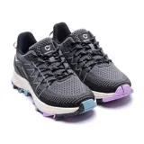 Championes de trail running Merrell con capellada tejida de punto transpirable, diseño con cordones en zigzag laterales para mayor sujeción y estabilizador en el talón. Cuenta con plantilla de EVA termoformada, entresuela de EVA con detalles moteados y suela tricolor de goma para mayor adherencia.