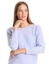 Buzo de punto rib con diseño de manga japonesa en largo tres cuartos y silueta relajada.