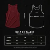 Musculosa bordó de alto gramaje, corte entallado, con cuello redondo y el logotipo de la marca bordado en el pecho.