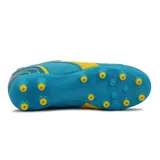 Championes de fútbol Diadora Optimus Futbol MD, color celeste con detalles en amarillo.