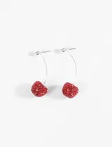 Aros colgantes con forma de cereza roja brillante, con gancho plateado.