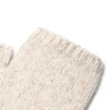 Guantes de punto sin dedos, de color beige, con puño acanalado y abertura para el pulgar.