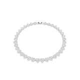 Collar Swarovski con baño de rodio, adornado con cristales blancos en forma de corazón y halo de pavé transparente.