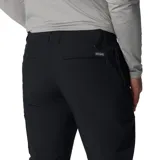 Pantalón Columbia Landroamer de color negro, de corte recto y diseño funcional con múltiples bolsillos, ideal para actividades al aire libre.