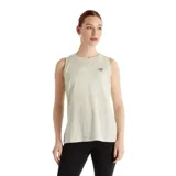 Musculosa deportiva New Balance color verde claro, con logo estampado en el pecho y tecnología NB Dry de secado rápido.