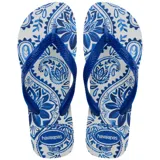 Sandalias de goma Havaianas modelo Top Summer Cool, con diseño estampado tipo paisley en tonos azul y blanco, y tiras azules.