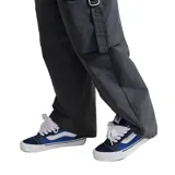 Championes Vans Knu Skool color azul marino con detalles en blanco.