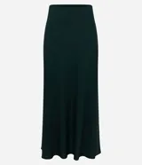 Pollera midi de corte evasê confeccionada en crepé de viscosa, con cintura lisa y ruedo amplio con movimiento.